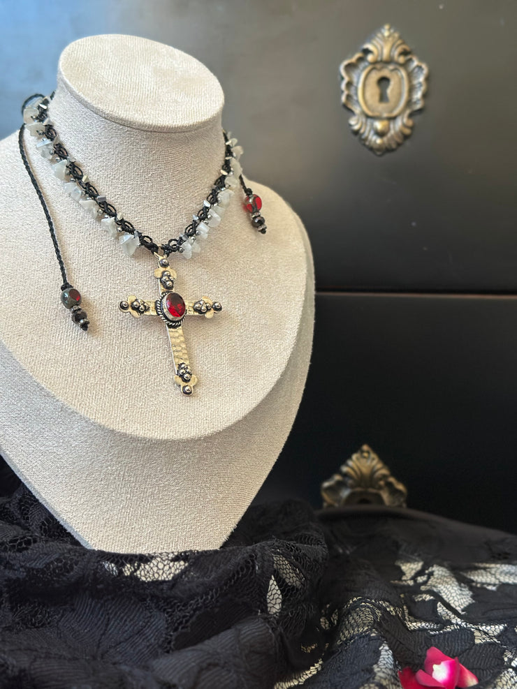 Garnet Cross in 925 Silver with White Quartz Macrame Choker