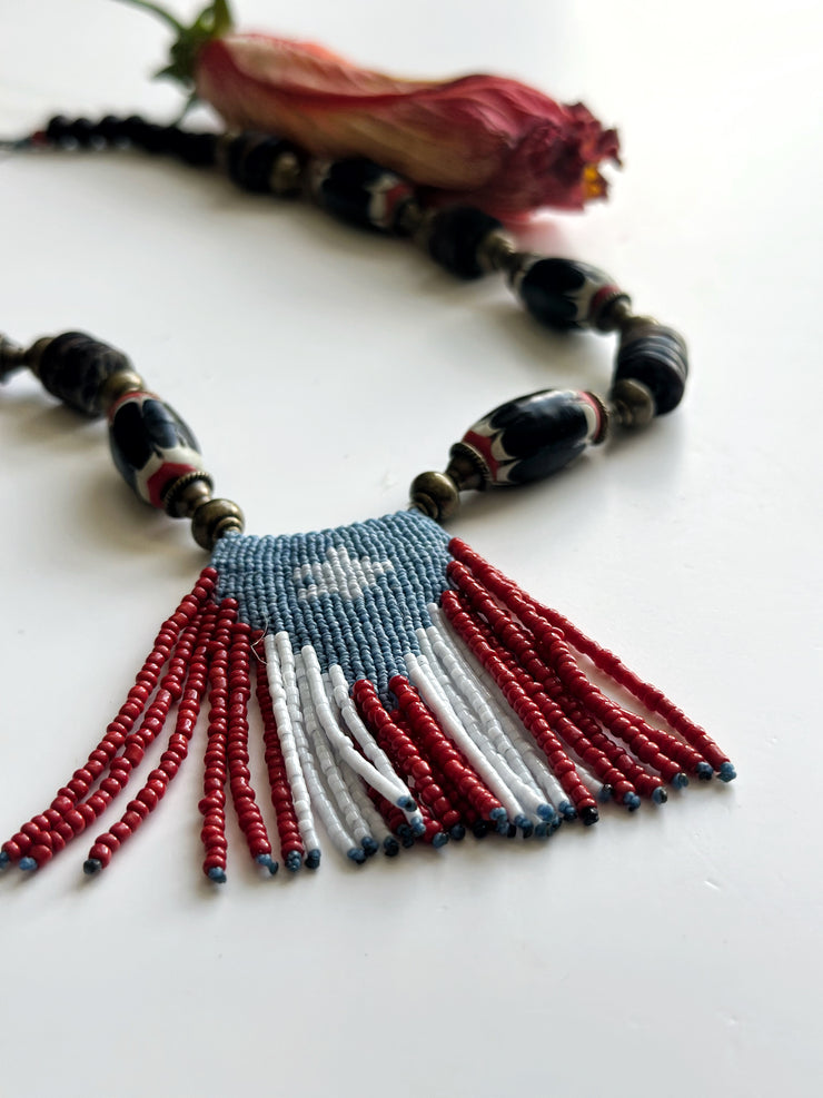 Bandera Artesanal Collar Taino