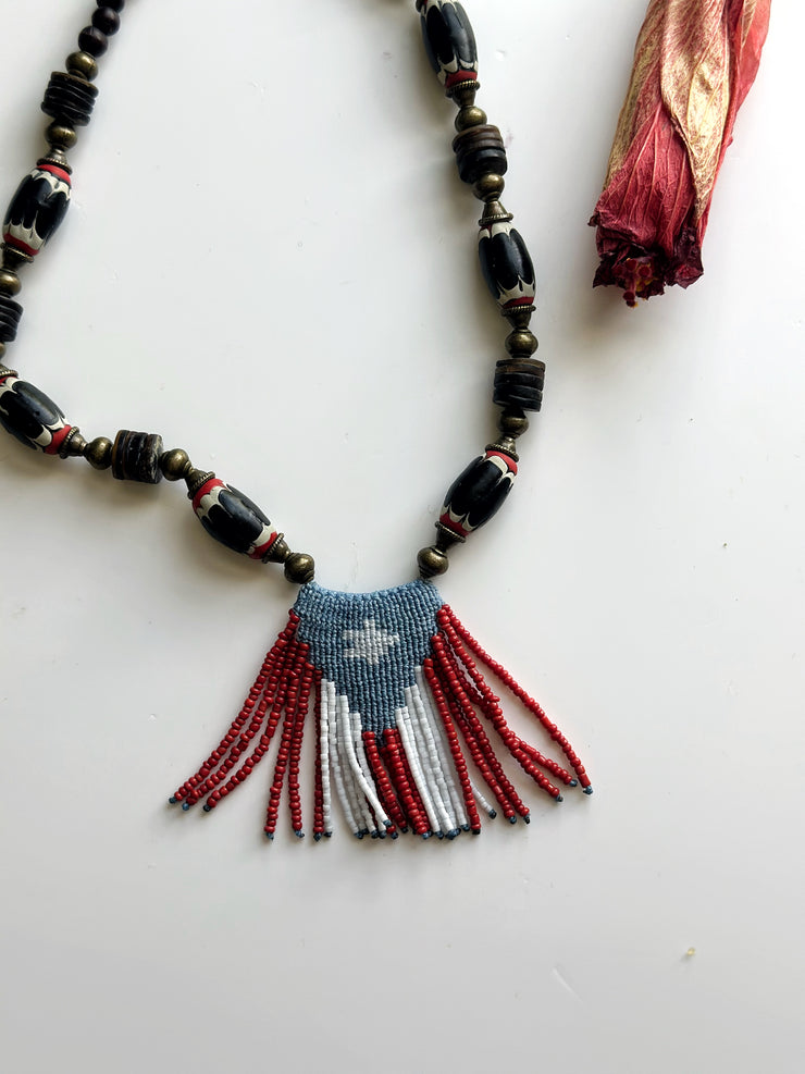 Bandera Artesanal Collar Taino
