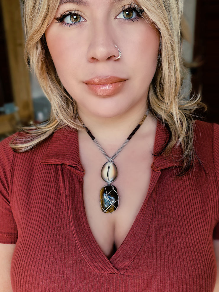 Tigers Eye Macrame Necklace