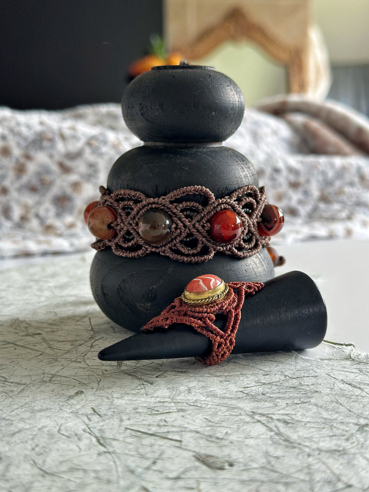 Agate Macrame Bracelet