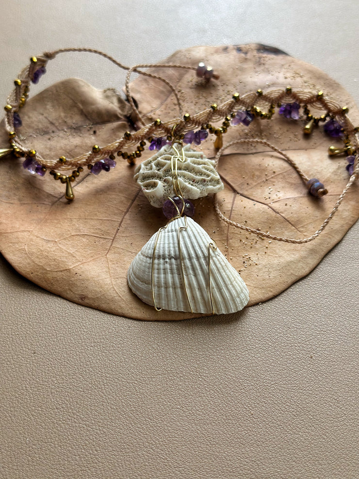 Natural Seashell and Amethyst Choker