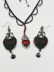 Queen of Hearts Macrame Set