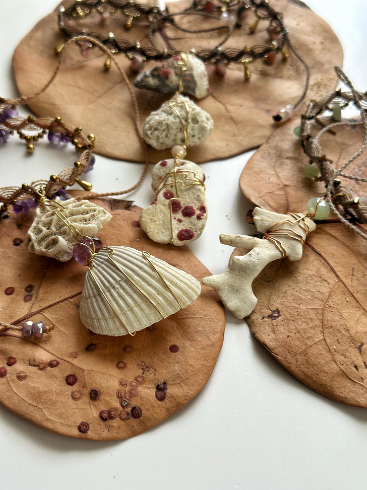 Natural Seashell and Amethyst Choker
