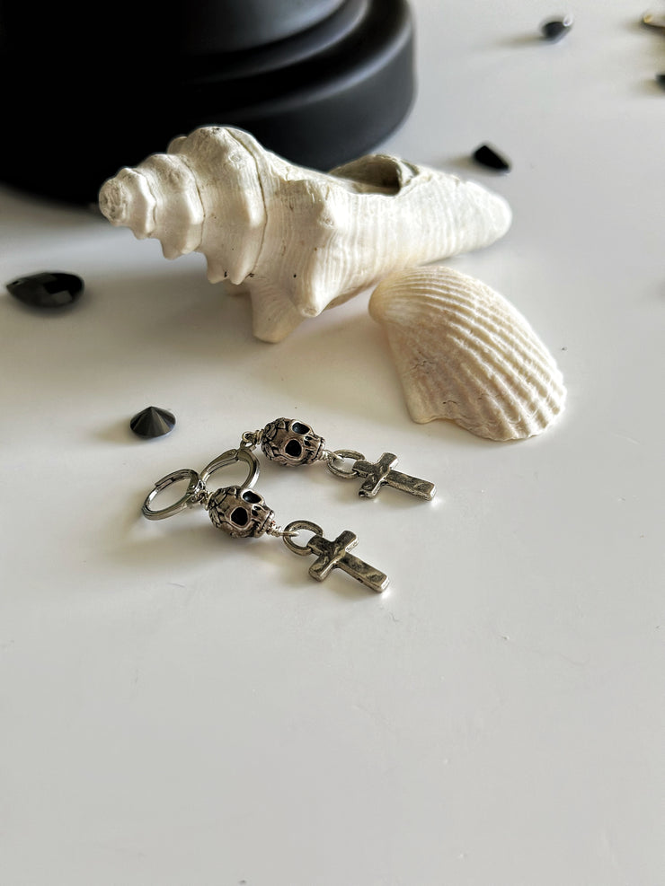 Skull and Cross Earrings Silver