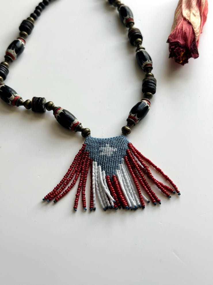 Bandera Artesanal Collar Taino
