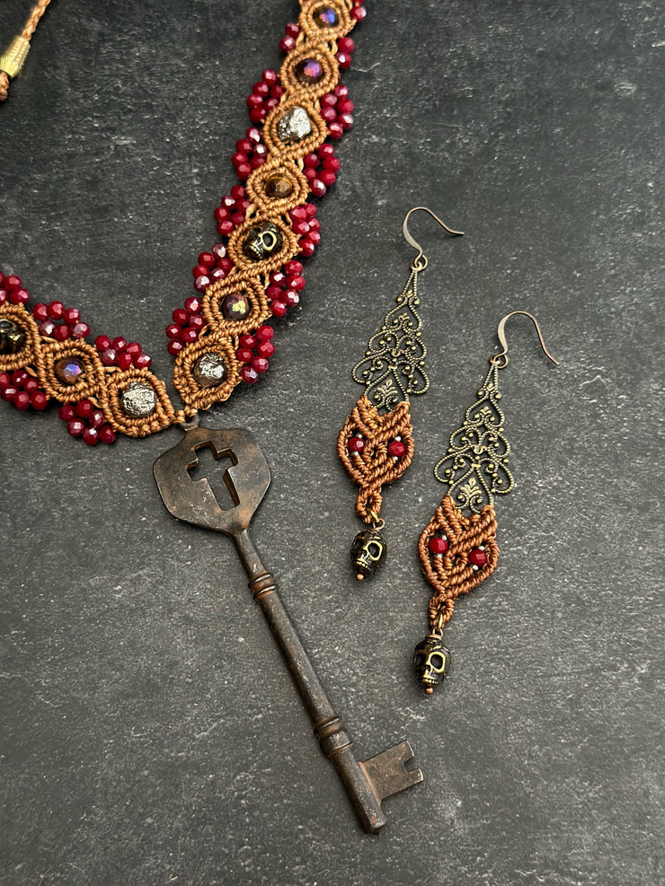 Antique Bronze Macrame Key Set with Pyrite