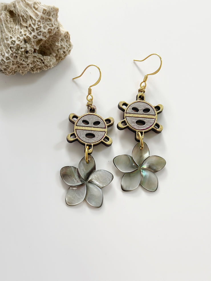 Sol Taino Flower Abalone Earrings