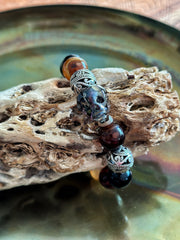 Crystal Skull Agate 8 inches