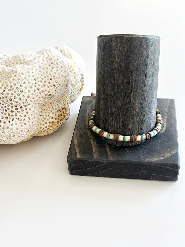 Black Pen Shell with Batik Bone Bracelet