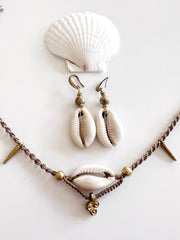 Cowrie and Brass Set