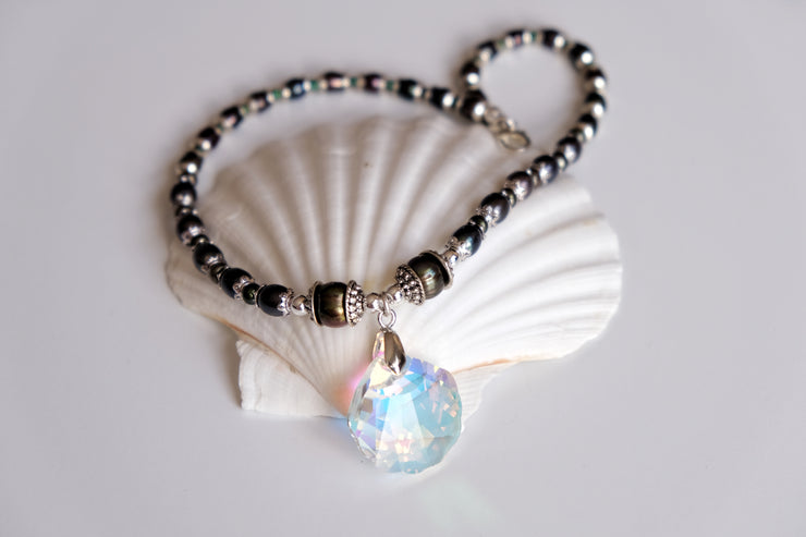 Sun Catcher Shell and Fresh Water Pearl Necklace