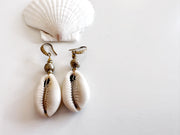 Cowrie and Brass Set