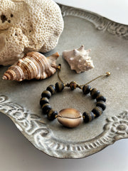 Maga Luna Cowrie Bracelet Mixed Brown and Black