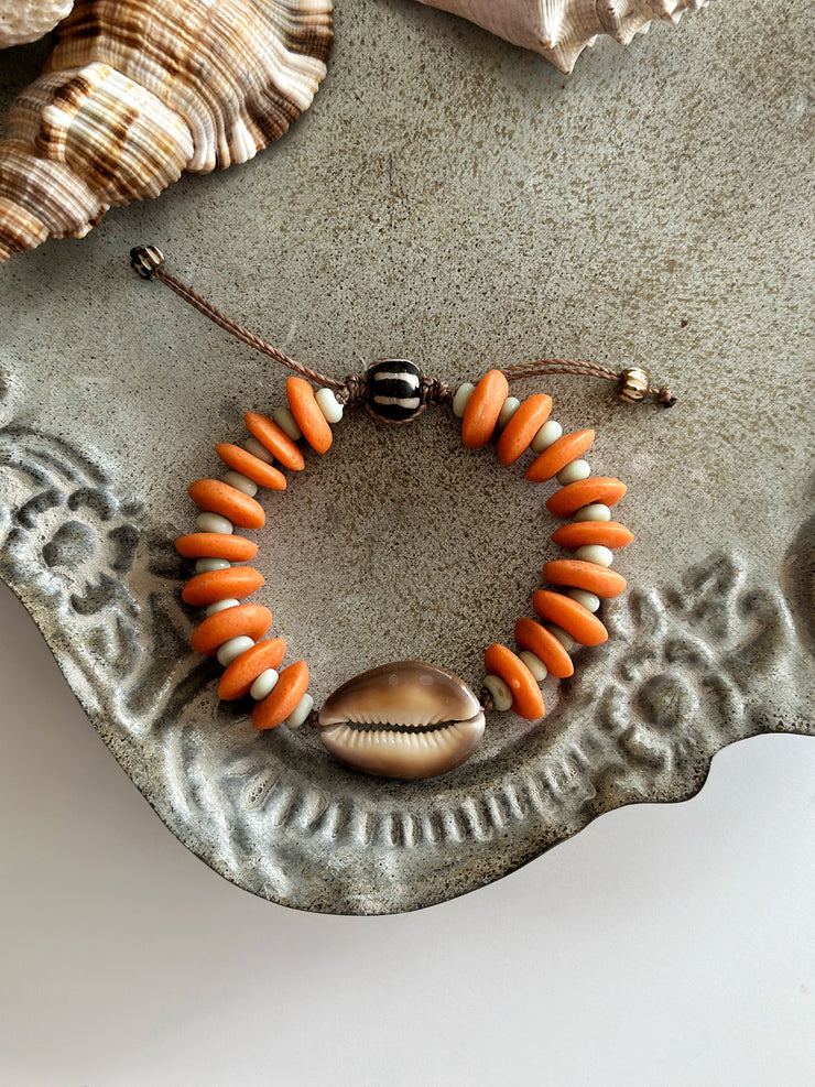 Maga Luna Cowrie Bracelet Orange