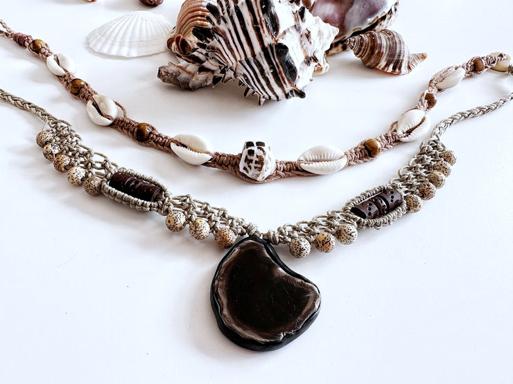 Sliced Agate Hemp and Wood Necklace