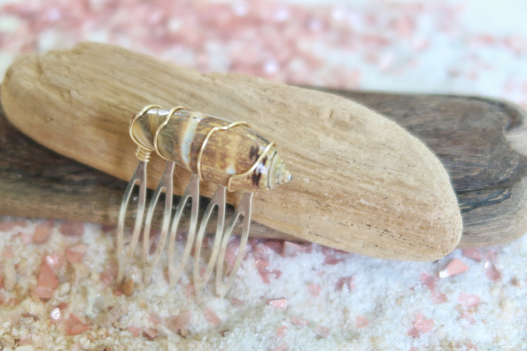 Lettered Olive Seashell Hair Pin